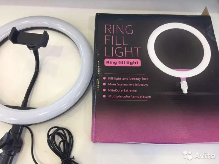 Ring%20Light%20-%2026cm%20/%2010%20inch%20-%20Ring%20Fill%20Light%20-%203%20Color%20Modes%20-%20With%20Dimmable%20-%20Image%202