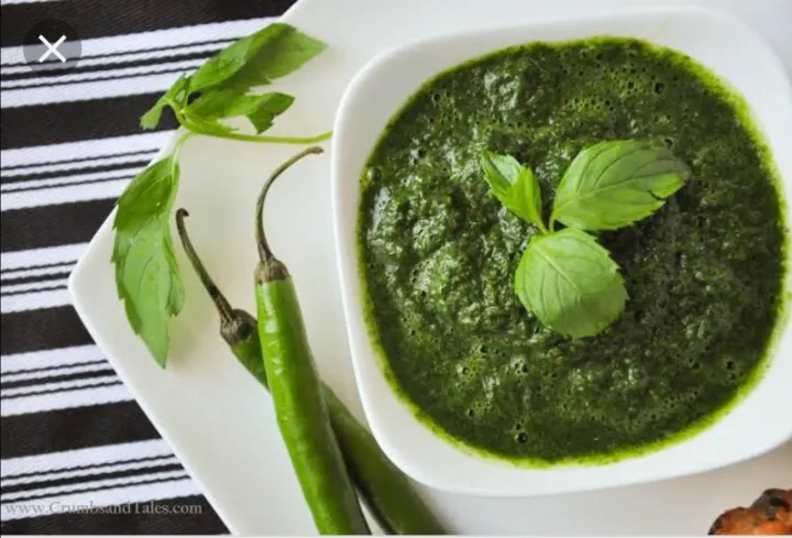 Coriander%20and%20mint%20chatni%20-%20Image%205