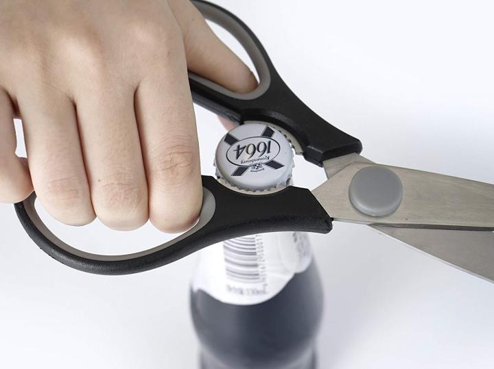 Multi%20Function%20Kitchen%20Shears%20Sharp%20Bone%20Cutter%20Stainless%20Steel%20Kitchen%20Scissor%20Color%20May%20Vary%20-%20Image%207