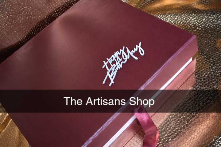 ribbon%20box/%20gift%20box/%20box%20with%20happy%20birthday%20tag/%20happy%20birthday%20gift%20box/%20size-%2012x10x4%20inches%20-%20Image%205