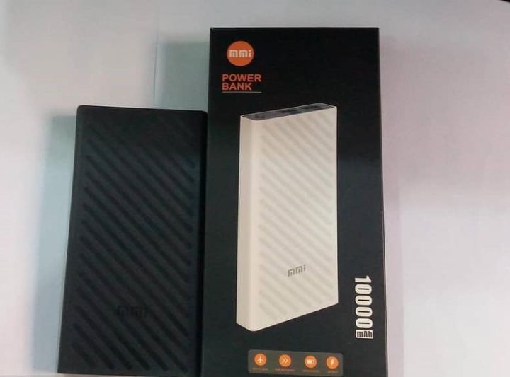 MMI%20power%20Bank%2010000%20mah%20portable%20-%20Image%207