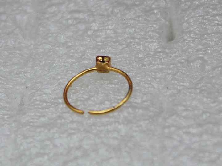 Nose%20Pin%20Girls%20Small%20Simple%20Round%20golden%20Crystal%20Nose%20Ring%20Nose%20Stud%20multicolor%20-%20Image%209