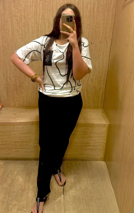 Sport%20wear%20Gym%20wear%20Suit%20Top%20soft%20Comfortable%20&%20Trendy%202%20Piece%20Stylish%20Printed%20T-Shirt%20with%20Black%20Pants%20Women%20dress%20girls%20dress%20-%20Image%204