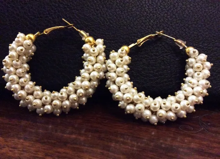 Beautiful%20Golden%20With%20White%20Pearls%20Gujra%20Hoop%20Earrings%20Jewellery%20For%20Women%20-%20Image%204