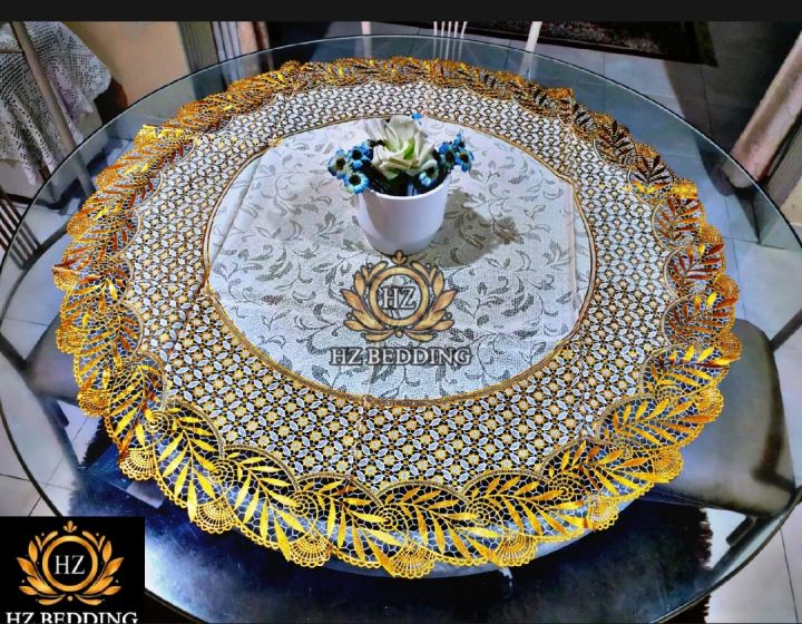 RUNNER, ROUND TABLE COVER, ROUND COFFEE TABLE COVER FOR HOME DÉCOR, TABLE CLOTH FOR DIINING TABLE IN GOLDEN AND SILVER, DINING TABLE CLOTH SIZE OF 36 INCH