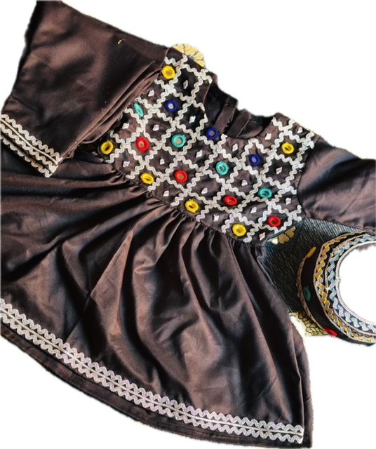 Baby%20girls%20Sindhi/pathani/balochi%20dresses%20-%20Image%204