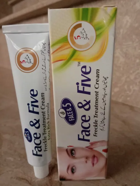 Face%20And%20Five%20Freckle%20Cream%20%E2%80%93%20Beauty%20Skin%20Care%20Product%20for%20Face%20Freckle%20Removal%20And%20Skin%20Whitening%20-%20Image%202