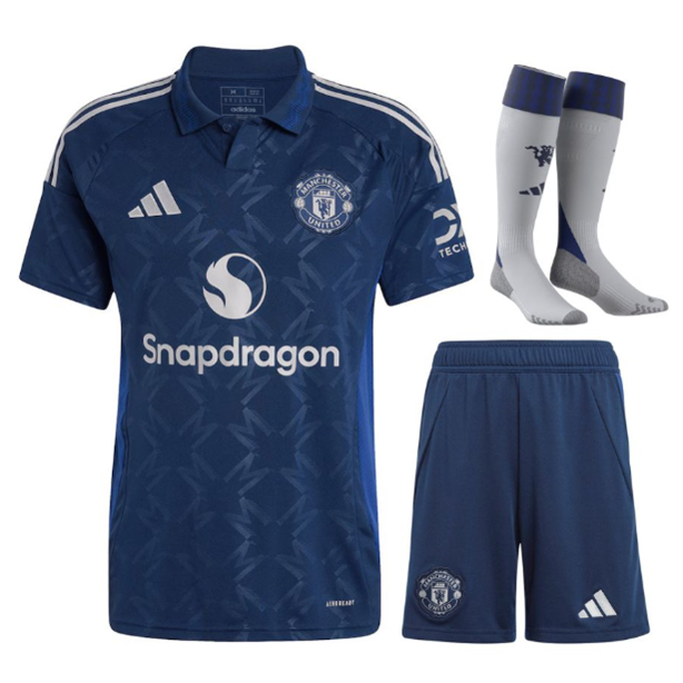 Man%20United%20Away%20T-shirt%20and%20Shorts%20Football%20Kit%20new%20design%202024/2025%20Adults%20and%20Kids%20Sizes%20Available%20-%20Image%203