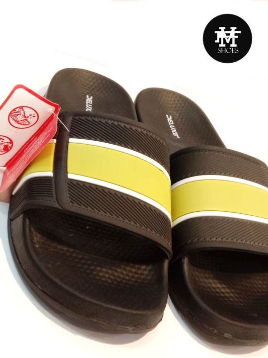 Deluxe%20Slippers%20for%20Men%20%7C%20Flipflop%20Slipper%20%7C%20Yellow%20Color%20-%20Image%203