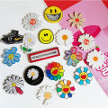 G-DRAGON Peaceminusone Daisy Acrylic Pins Cartoon Badge Corsage Brooch Jewellery Wholesale. 