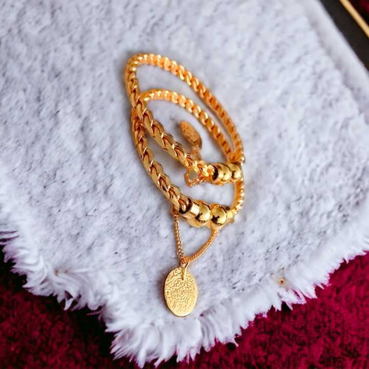 Ladies%20Fashionable%20Artificial%20Gold%20Bangles-Fancy%20Bangles-Size:Adjustable%20-%20Image%202