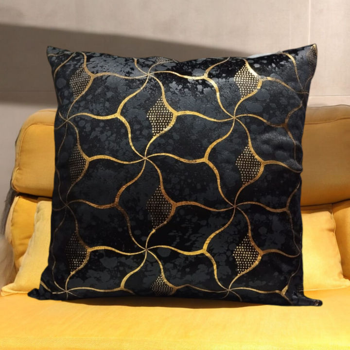 Premium%20Plain%20Texture%20Velvet%20Cushion%20Covers%20%7C%20Soft,%20Luxurious%20Fabric%20for%20Sofa%20&%20Bed%20Decor%20%7C%20Elegant,%20Durable%20&%20Versatile%20Cushions%20for%20Home%20Styling%20-%20Image%202