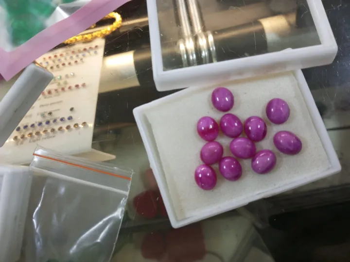 Star%20Ruby%20Stone%204%20to%206%20Ct%20weight%20-%20Image%203