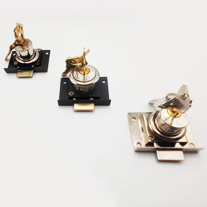 Drawer%20lock%20with%20brass%20keys%20-%20Image%203