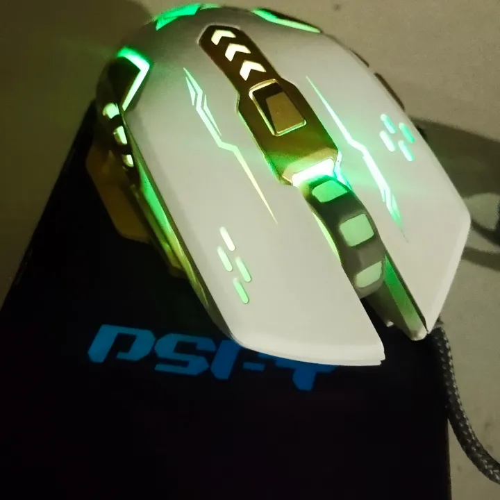 DFSY%20Gaming%20Mouse%20Ergonomic%20Design%20DPI%20Settings%20-%20Image%205