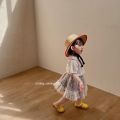 Fanma Korea children's clothing clearance summer Korean version of girls embroidered fabric doll collar shirt floral half-gauze skirt set. 