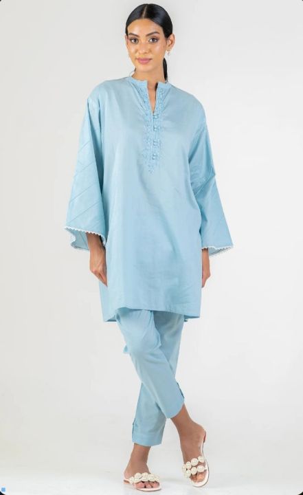 Plain%20Color%20Lawn%20Cotton%20Fabric%20for%20Women%20%E2%80%93%202%20Piece%20Unstitched%20(5%20Yards)%20%7C%20Soft,%20Lightweight,%20Summer%20Fabric%20for%20Shirts%20&%20Trousers%20-%20Image%203