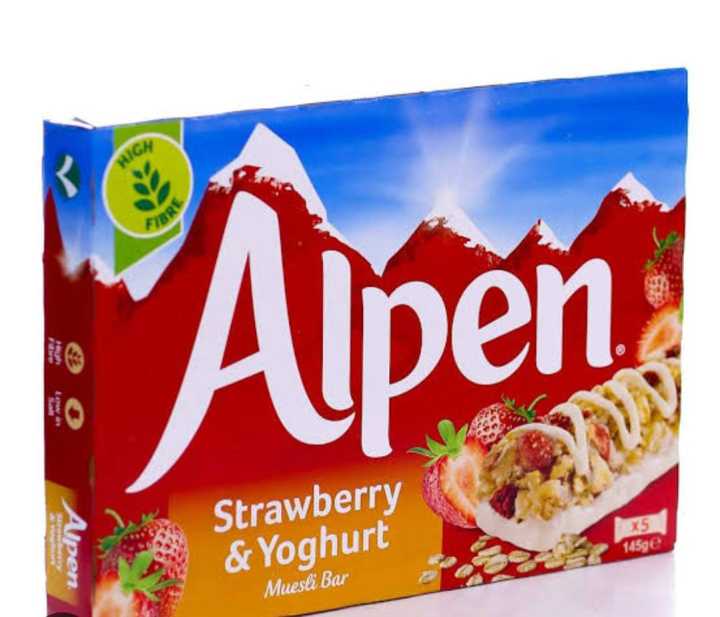 Alpen%20protein%20bar%20box%20,pack%20of%205%20Museli%20bars%20,%20high%20fibre%20,%20140%20grams%20.%20Flavors%20:%20Alpen%20fruit%20&%20nut,%20chocolate%20fruit%20&%20nut%20,%20strawberry%20&%20yoghurt%20-%20Image%203
