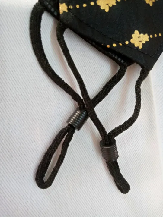 4-Pack%20Fashionable%20Anti-Dust%20Face%20Masks%20for%20Women,%20Boys,%20and%20Girls%20(Random%20Designs)%20-%20Image%203