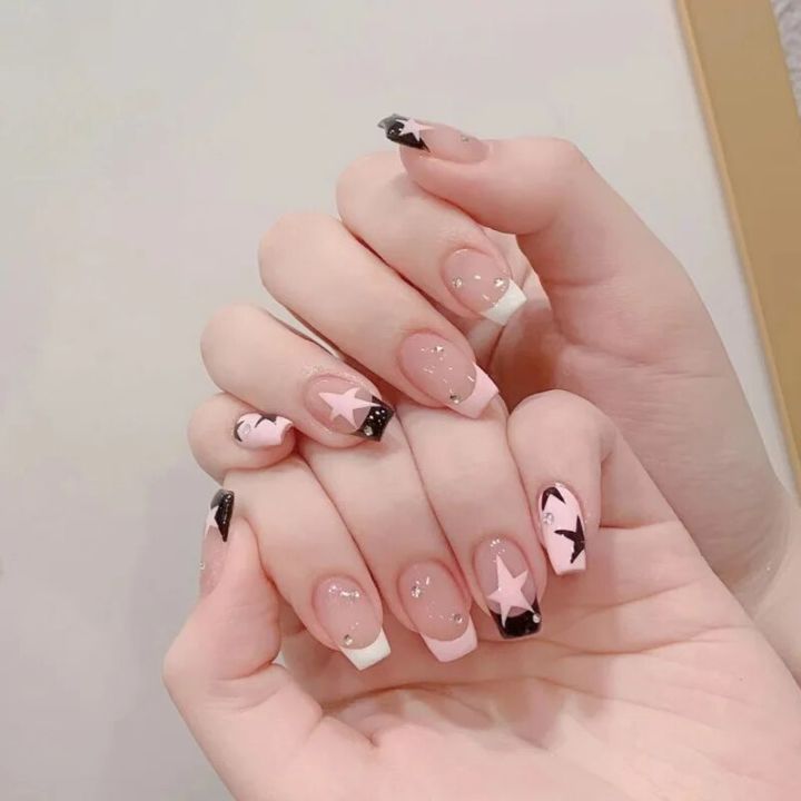 y2k Nails 24pcs Nails Black Pink Color French Press Nail Tips with Five-pointed Star Pattern Artificial Nail Tips for Girls