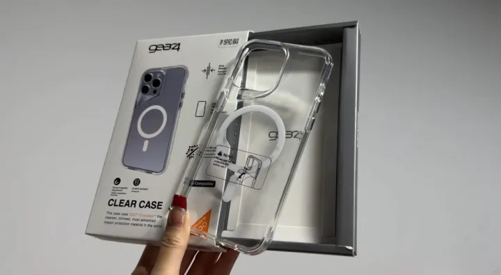 The%20Original%20Gear4%20is%20Compatible%20With%20The%20Iphone%2015%20Pro%20Max%20Case%20Magsafe%20And%20The%20iPhone%2015%20Pro%20Max%20Series%20Minimalist%20Case%20-%20Image%203