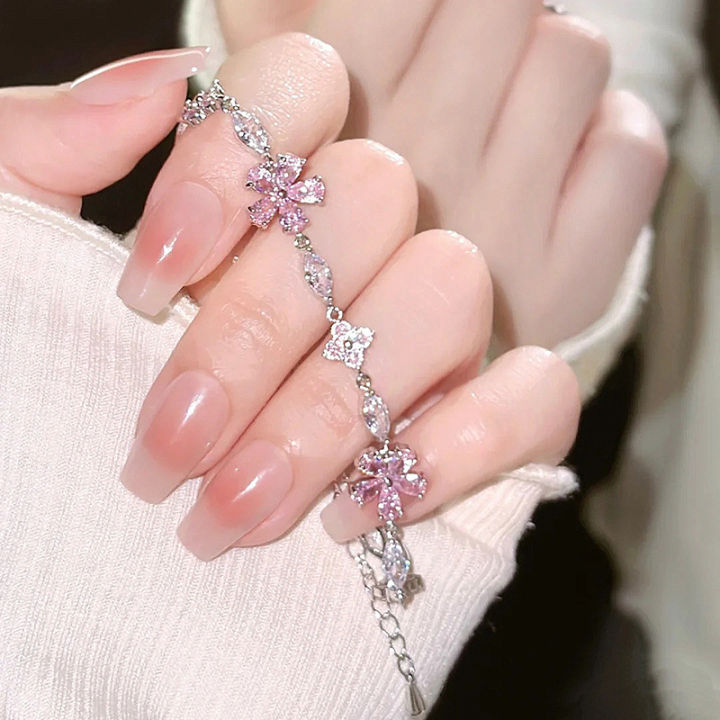 Fashion Exquisite Pink Crystal Flower Bracelets For Women Girls Sweet Sparkling Light Luxury Bracelet Party Jewelry Gift Qoddess