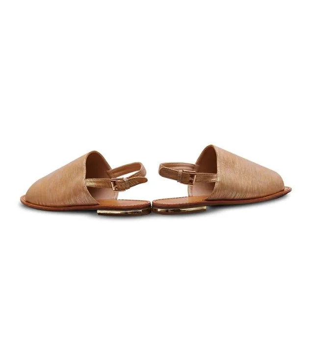 Brown%20Flat%20Sandals%20for%20Women%20-%20Image%205
