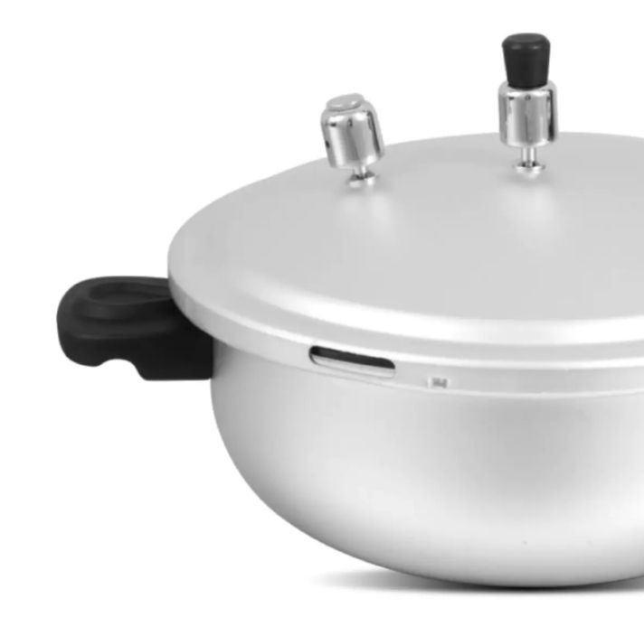 Wok%20Style%20Pressure%20Cooker%20Aluminum%20-%20Image%202