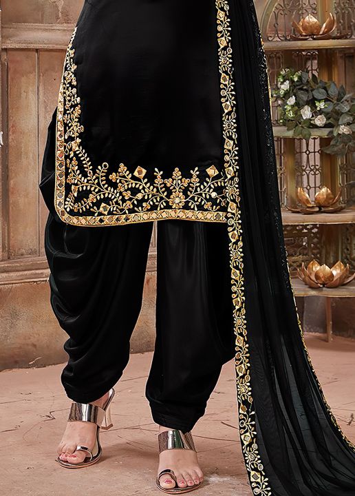 3pc%20Black%20and%20Gold%20Embroidered%20Traditional%20Chiffon%20Patiala%20Suit%20for%20Women/Girls%20AR-06%20-%20Image%204