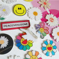 G-DRAGON Peaceminusone Daisy Acrylic Pins Cartoon Badge Corsage Brooch Jewellery Wholesale. 