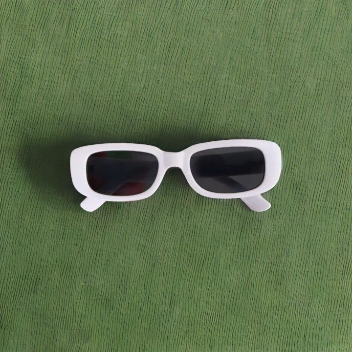 White%20Glasses%20TikTok%20Trending%20%20Level%20Up%20Your%20Style%20With%20Trendy%20Sunglasses%20-%20Image%208