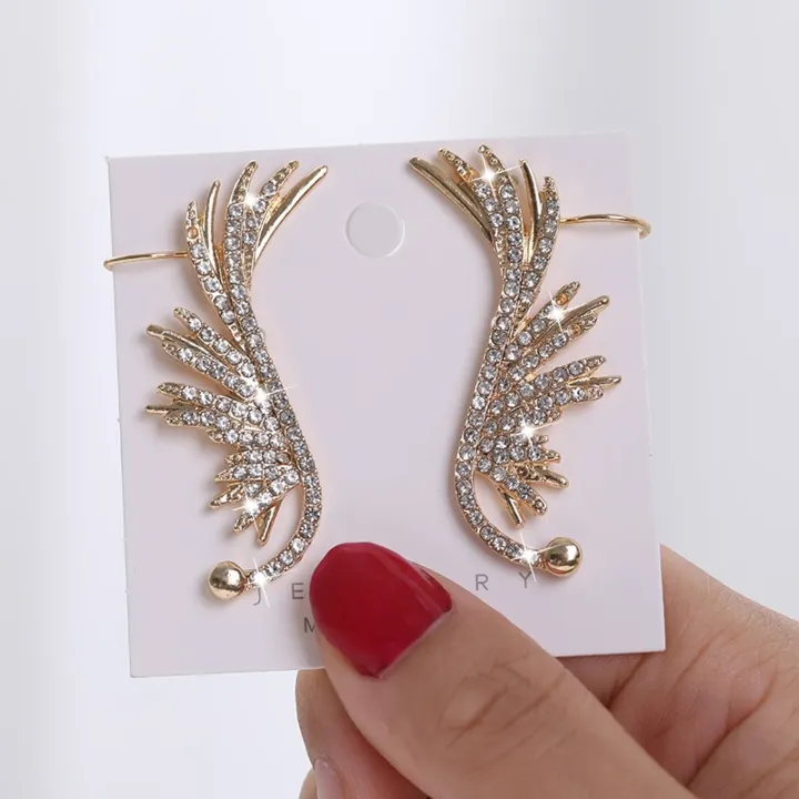 Pair%20Of%20High%20Quality%20Korean%20Tassel%20Ear%20Cuff%20Style%20&%20Elegant%20Stylish%20Earring%20-%20Image%204