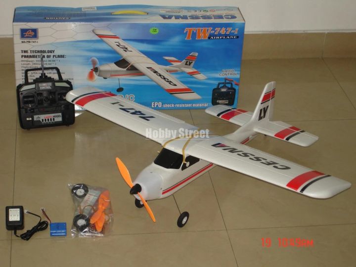 CESSNA 747-1 RC model trainer airplane RC toys Brushless PNP
