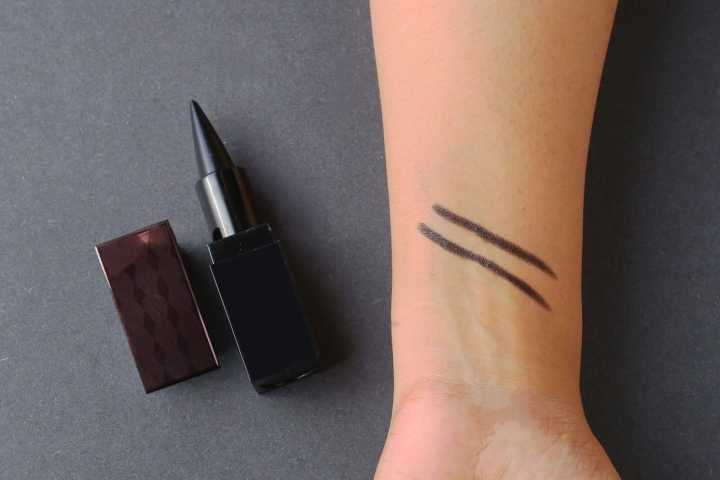 Julystar%20Pack%20OF%202%20Kajal%20Set%20Black%20&%20White%20Eye%20Makeup%20Eyeliner%20For%20Girls%20&%20Women%20-%20Image%203