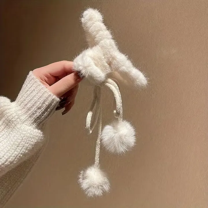 Luxury%20Plush%20hair%20claw%20clip%20with%20pom-pom%20tassels%20cute%20Hair%20Claw%20with%20Fluffy%20Ball%20Tassel%20Ponytail%20Holder%20Anti%20slip%20hair%20jaw%20clip%20fluffy%20Bowknot%20Tassel%20Pom-Pom%20Hair%20Clip%20soft%20fur%20accessory%20hair%20barrettes%20big%20Bow%20Hair%20Clips%20Banana%20Clips%20-%20Image%206