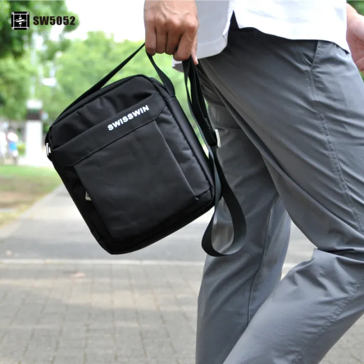 SWISSWIN%20Swisswin%20Crossbody%20shoulder%20bag%20for%20men%20and%20women,%20water%20repellent,%20crossbody,%20lightweight,%20messenger%20bag,%20travel,%20gift%20-%20Image%203