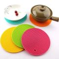 Silicone Heat Mat high quality for Hot Pots and Dishes - Silicone Heat-Proof Mat Anti-Slip Pot Holder and silicon pot trivet mats, Multi-Purpose Hot Pads Heat Resistant To 450 F, Non-Slip, Insulation, Durable, Flexible, Dishwasher Safe. 