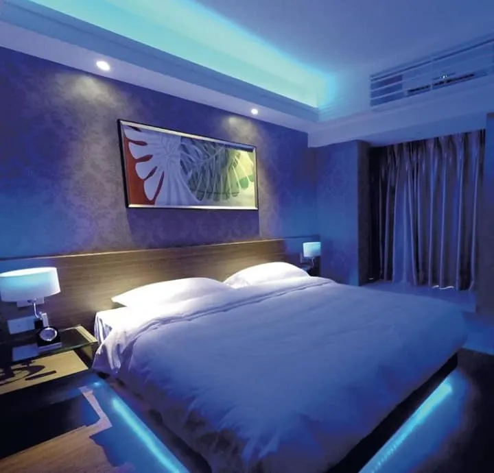 RGB%20LED%20strip%20lights%20-%20Image%205