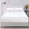 SQUARE QUILTED MATTRESS TOPPER. 