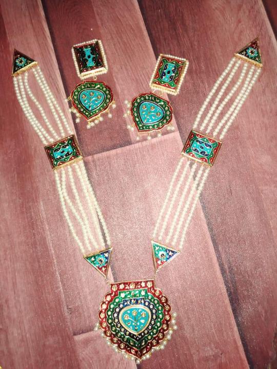 Kundon%20set%20in%20meena%20work%20-%20Image%203