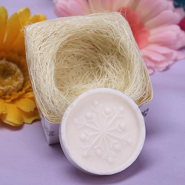 Creative%20Gifts%20Small%20Handmade%20Soap%20Novelty%20MINI%20LOVE%20wedding%20Gifts%20-%20Image%203