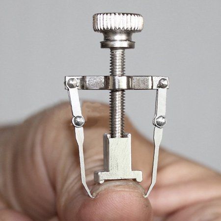 Professional%20Ingrown%20Toe%20Nail%20Correction%20Pedicure%20Toes%20Treatment%20Tool%20for%20Paronychia,%20Ingrown%20Nail%20Corrector%20Toenail%20Foot%20Nail%20Care,Eliminate%20Pain%20&%20Remover%20Orthotic%20Appliance,%20Stainless%20Steel%20Toes%20Treatment%20Manicure%20Pedicure%20Tool%20-%20Image%206