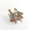 Pack of 1 - Christmas Tree Metal Brooch Pin. 