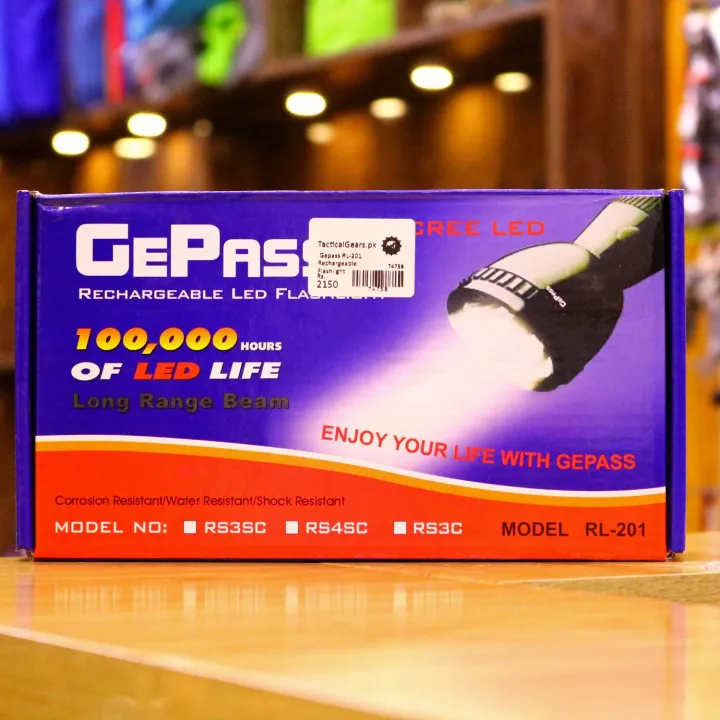 Gepass%20RL-201%20Rechargeable%20Flashlight%20-%20Image%202