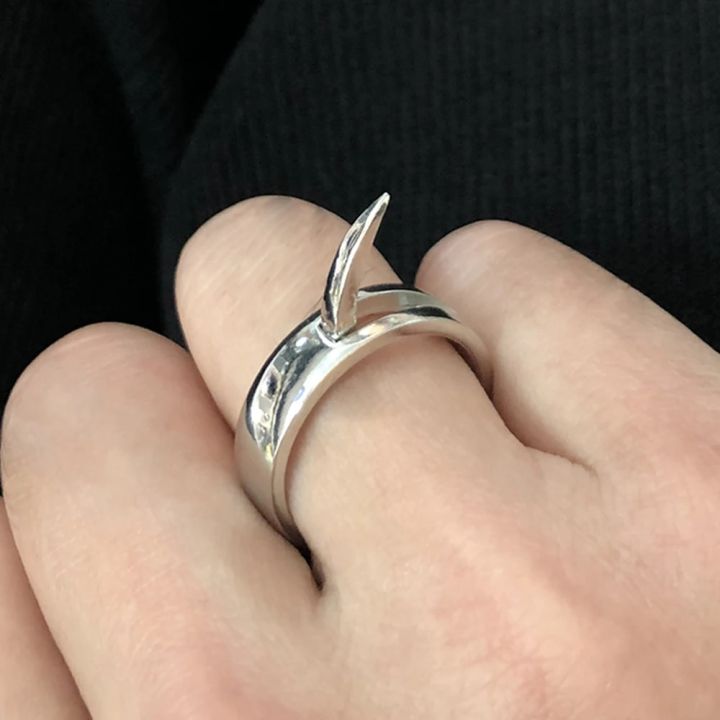 Anime Attack on Titan Ring Annie Leonhart Cosplay Rings Ani Reonhato Unisex Defense Spikes Rings Jewelry Fans Gifts