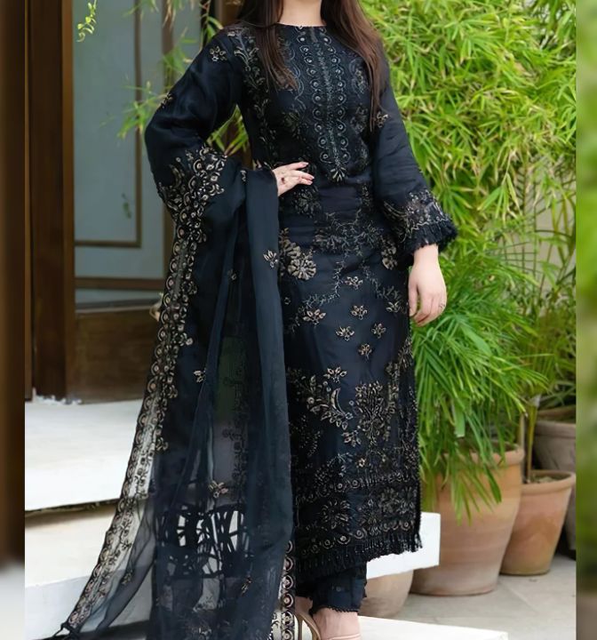 Luxury%20Chiffon%20Collection%20Heavy%20Embroidered%20Multicolor%20SummerDress%20With%20Chiffon%20Embroidered%20Dupatta%20SM-20%20-%20Image%204