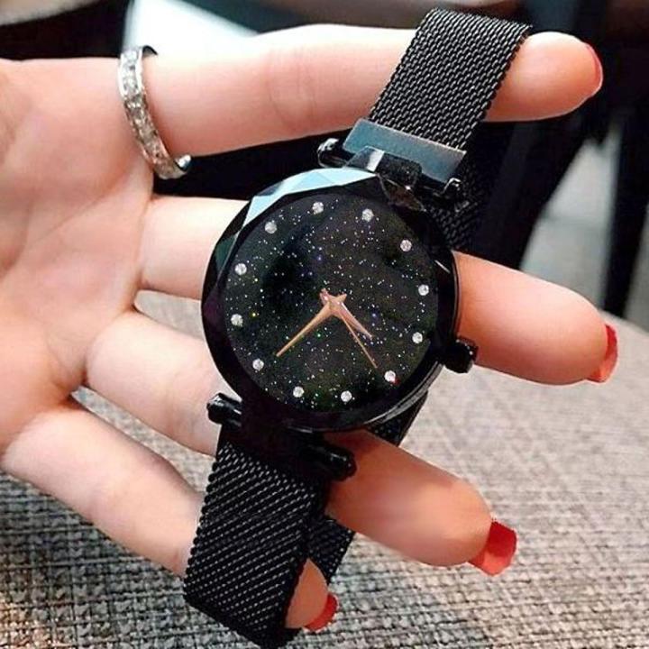 Black Magnetic Chain Strap Tranding In FACEB00K TIKT0K Watch For Girls & Woman