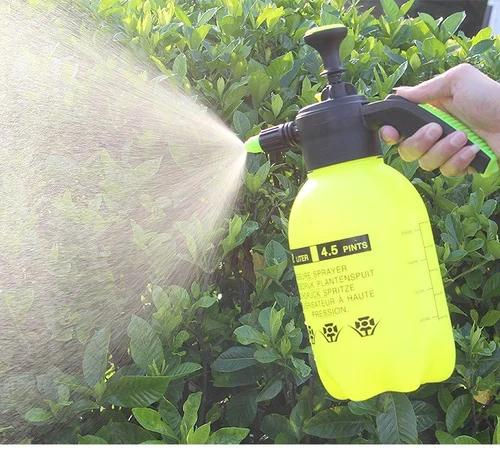 2liter%20pressure%20sprayer%20pump%20%20pressure%20spray%20bottle%20handheid%20garden%20pump%20%20yellow@orange%20colour%20By%20HMS%20Product%20-%20Image%203