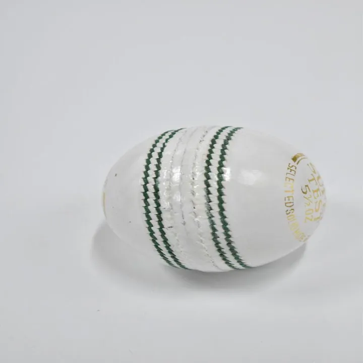 Cricket%20Hard%20Ball%20Good%20Quality%20%20-%20Hardball%20Red%20White%20-%20Image%204