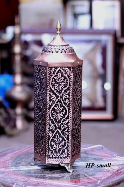 Copper%20Antique%20Padistal%20Lamp%20/%20handmade%20/%20Pure%20Copper%20/%20Pakistan%20handicraft%20/%20Vip's%20Creation%20-%20Image%202